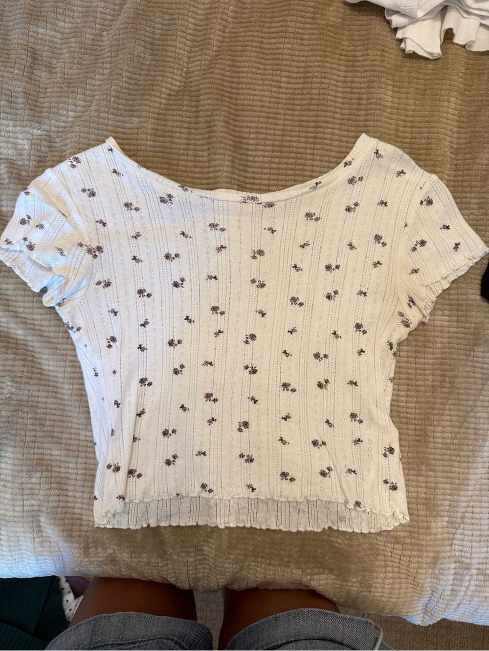 Urban Outfitters White Ribbed Short Sleeve Top with Purple Floral Print